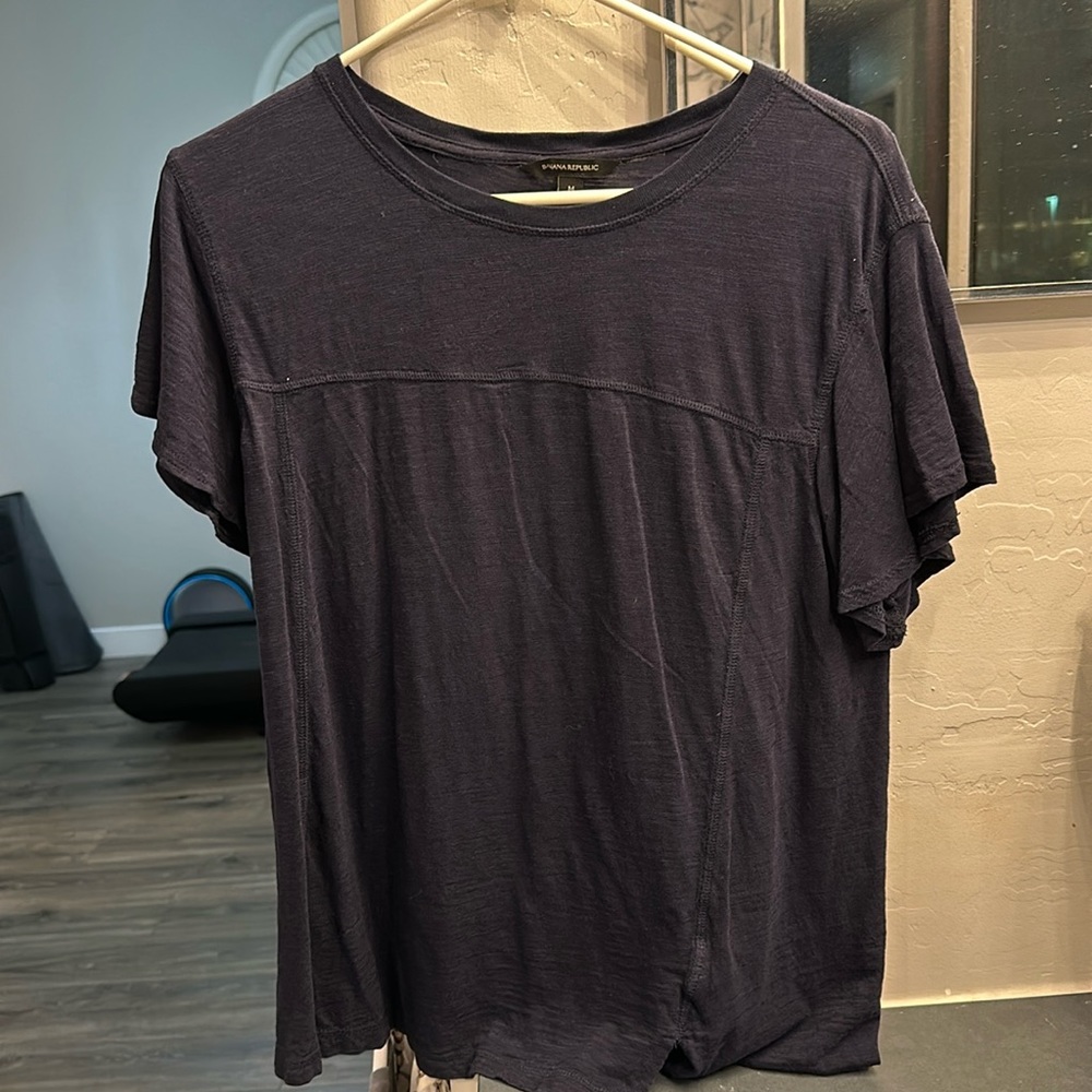 Tee shirt that’s flared sleeve so a bit dressy NAVY
